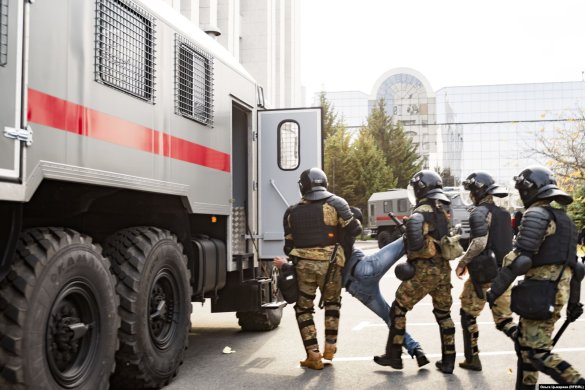 Протест в поддержку Сергея Фургала, 10 октября 2020 год / Фото: <a href="https://www.sibreal.org/a/30886307.html">Ольга Цыкарева</a> для «Сибирь. Реалии» Протест в поддержку Сергея Фургала, 10 октября 2020 год / Фото: <a href="https://www.sibreal.org/a/30886307.html">Ольга Цыкарева</a> для «Сибирь. Реалии»