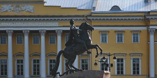 В Москве все еще действуют ковидные ограничения свободы собраний. Мы пожаловались на них в Конституционный суд