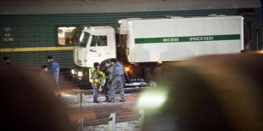 Активисты Гринпис доставлены в СИЗО Санкт-Петербурга