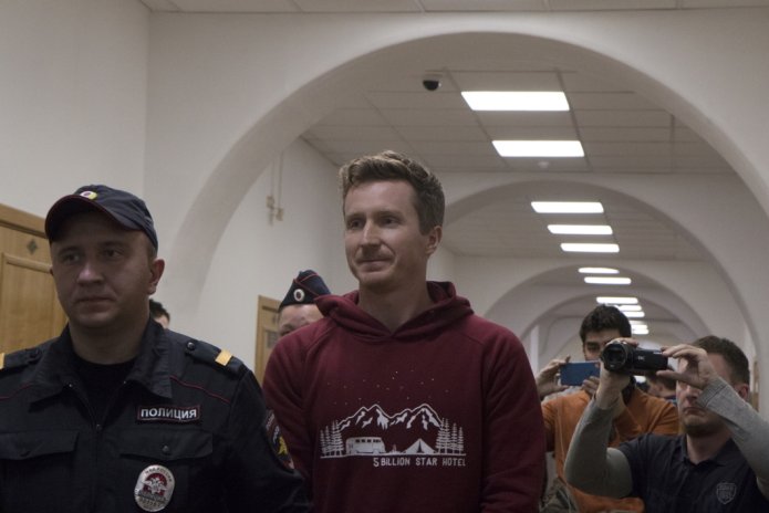 Егор Лесных в Басманном суде / Фото: Светлана Виданова, «Новая газета»