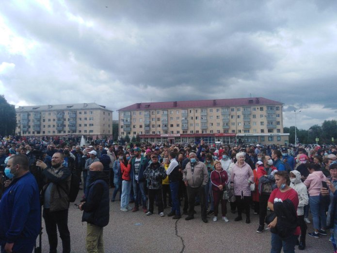 Митинг у здания администрации Ишимбая / Фото: телеграм-канал КушТау on-line
