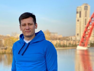 Адвокаты от ОВД-Инфо рассказали о деле против Дмитрия Гудкова после допросов задержанных