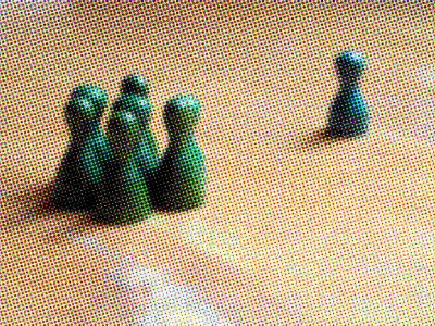 Самоцензура, игнорирование и отказ от сотрудничества. Эксперты о дискриминационных чертах «иноагентских» законов